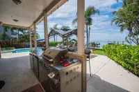 On the Gulf! Luxury 4/3 with 2 Master Bedrooms, Pool and Spa and Dock! - 4-Star