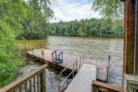 Riverfront Getaway - Mins to Waterparks/Downtown - Private 1st Floor Porches - 무료 와이파이