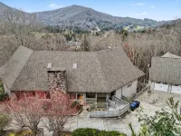 Sky Valley高爾夫和Highlands8臥室山林小屋 - 4 星級