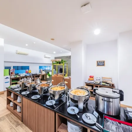 Whiz Prime Hotel Balikpapan Отели рядом с достопримечательностью «Парк Бекапай»