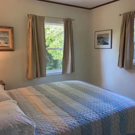 .08 mi walk to the beach, fully equipt home, wifi, quiet neighborhood.