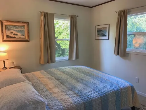 .08 mi walk to the beach, fully equipt home, wifi, quiet neighborhood.