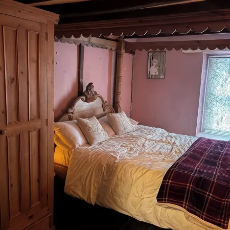 The Little Laura Ashley House Отели в г. Макинлет
