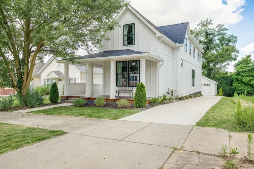 Epic Game Room with Arcade Games and Hot Tub Hypedome! Just 1 Mile to Notre Dame - 4-Star