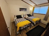 Convenient and comfortable 2 bedroom home in Hayward - 3-Star