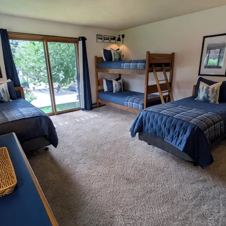 Retro-Economy Avon Townhouse w/ Sauna, Garage, FREE WiFi