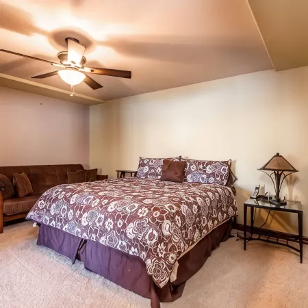 Riverfront Oasis Guest House, one bedroom with dock