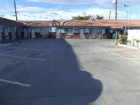 City Center Motel - Motels