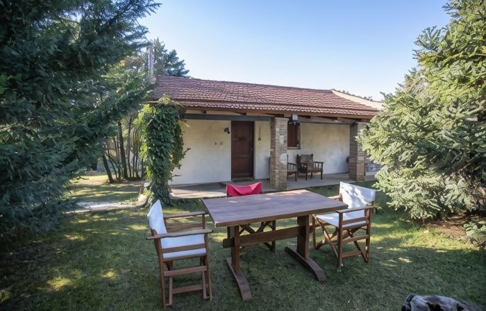 Raise Polydrosos Mountain Stay