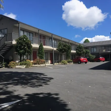 Cornwall Park Motor Inn Отели рядом с достопримечательностью «Выставочный и конференц-центр ASB Showgrounds»