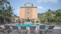 Hotel Sea N Rock - Pools