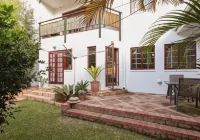 Waterkloof Apartments - Bed and Breakfasts