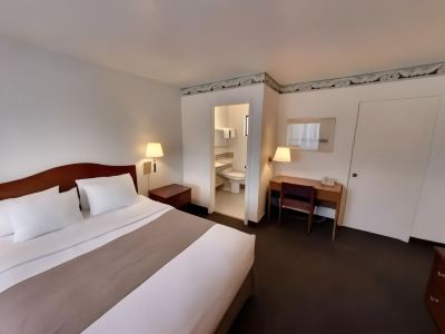 Monterey Fairgrounds Inn