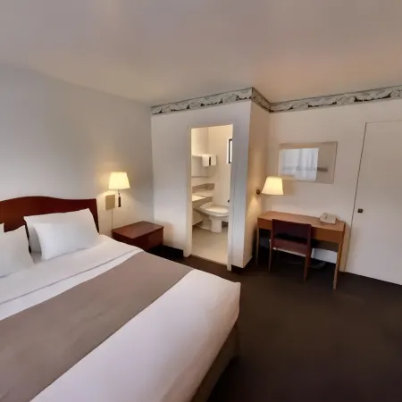 Monterey Fairgrounds Inn