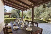 Spacious country house with pool, barbecue, family friendly! - Private Pools