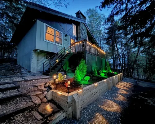 Storybook Chalet/Watch Movies under the Stars/Hot Tub/Hiking/Biking/Concerts ビーチ・マウンテンのホテル