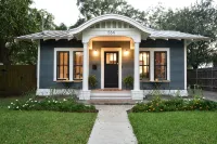 Boutique 1925 Craftsman • Downtown • Garden Retreat - 4-Star