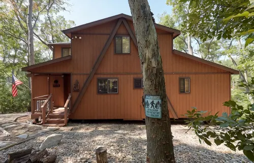 Luxury, Lakefront Chalet; Dock, Grills, Sasquatch & Firepits with a view
