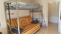 Nice studio view port. Beach and sea at 50 meters. - Wifi