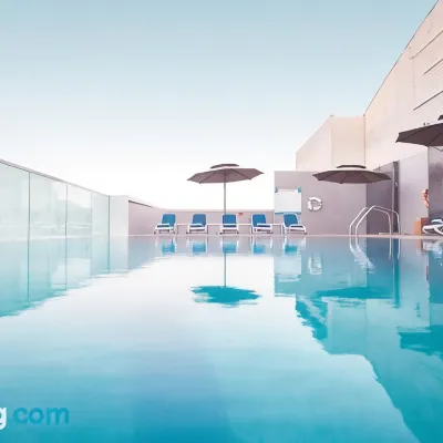 Treppan Hotel & Suites by Fakhruddin Hotels near Dubai Studio City
