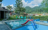 Villa Kayu Ciwidey - Vila