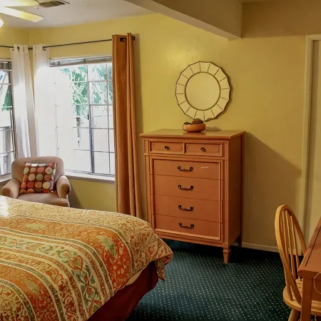 3 King Beds On Pacific *Downtown *Pets OK *Hot Tub