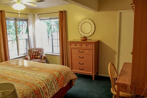 3 King Beds On Pacific  *Downtown  *Pets OK  *Hot Tub - Bungalows