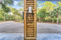 Private Pool 5Br Home w Elevator, Tesla Charger, Bay & Beach Access – Gated Sgi - Beach