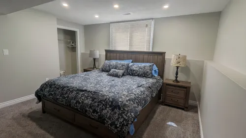 Doctor's Lounge - An Executive Home in Niagara