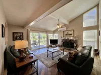 Cozy Townhome on Plumas Pines - Boutique