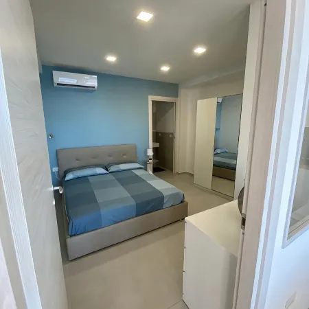 Villa sul Mare, il Mare Dalla tua Camera da Letto, 20 Scalini e ti Puoi Tuffare Отели в г. Аугуста