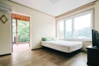 Gwangju Night Sky Pension - 3-Star