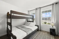 Chic 3BR near Wineries, Lake Lowell & C of I - Ideal for Hiking & Relaxing! - Kitchenette