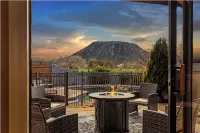 Oak Creek Oasis: Pool, Views, Golf, Playground - Boutique