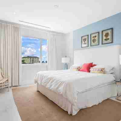 *NEW* Oceanfront apartment steps away from Baha Mar Rooms