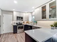 Completely updated home! -Close to hospitals, UD, Wright Patt Air Force Base. Hotels in Kettering