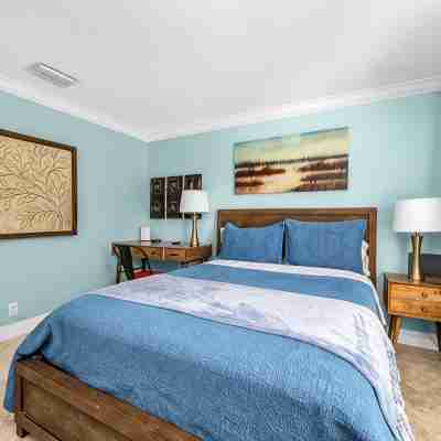 Simple & Cozy WPB Apartment #5 Rooms