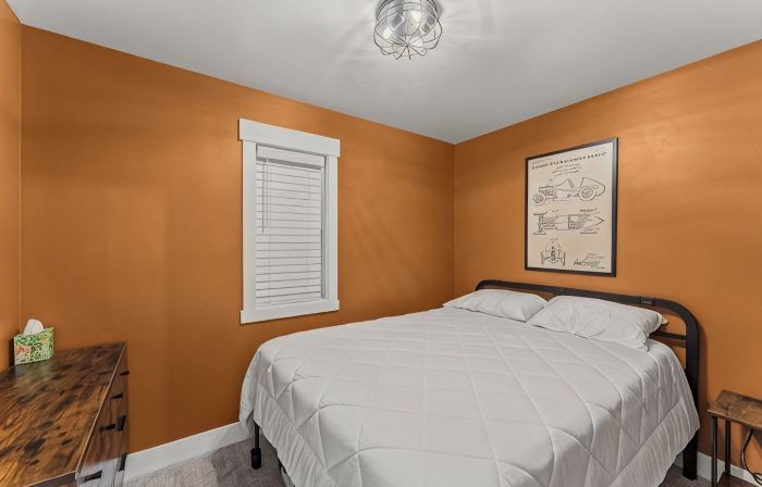 The Pit Stop - Car Themed Apartment in Blackfoot
