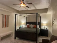 Secluded Oasis, heated pool and spa, RV hook-ups - Villas