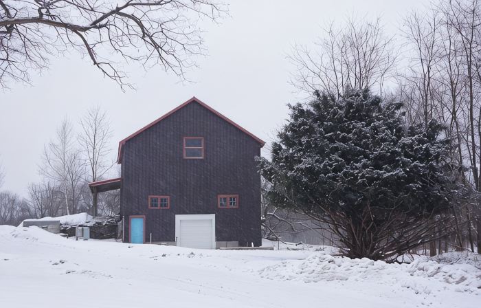 Altmar Rental on Salmon River and C5A Snowmobile Trails, huge private yard space