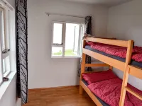Spacious and comfortable house at the shore 格雷尼維克住宿飯店