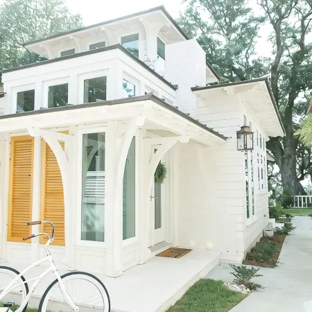Elegant Cottage on the Bluff Downtown Fairhope (B)