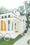 Elegant Cottage on the Bluff Downtown Fairhope (B) - 5-Star
