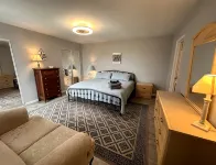 KH Escape! Pool+Tennis+Basketball+0.8 mi to Beach! - balcony