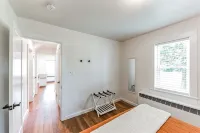 Unique Cottage + King Bed + Kids toy room - 4-Star