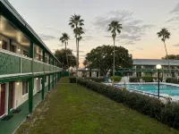 Inn on the Green Florida - Pools