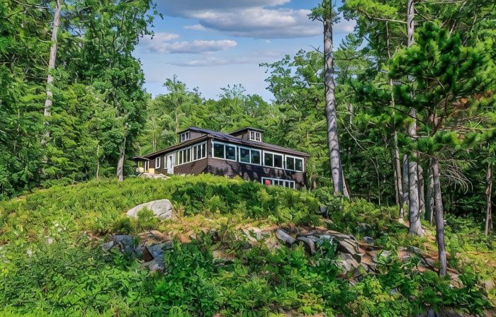 Webster Lake Retreat for Nature and Water Lovers