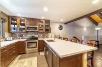 Fully Remodeled 2Bed + Loft, 3Bath 1,857sf  Mammoth Condo - Butik