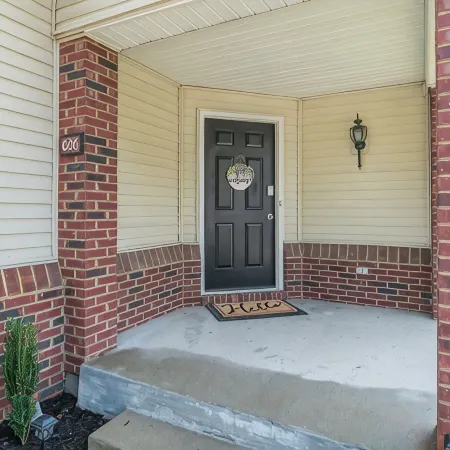 Southern Charm - 2Br - BBQ - Walk to Kroger Field