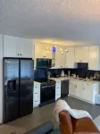 100 Yards to the Beach in the Heart of Ocean City 42nd St. 2 Bed 2 Bath Sleeps 6 - 4-Star